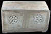 tomb.jpg (5774 bytes)
